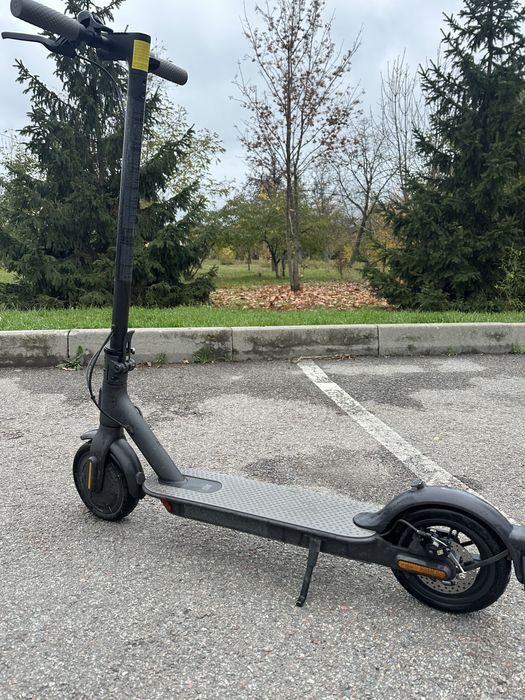 Самокат електро xiomi