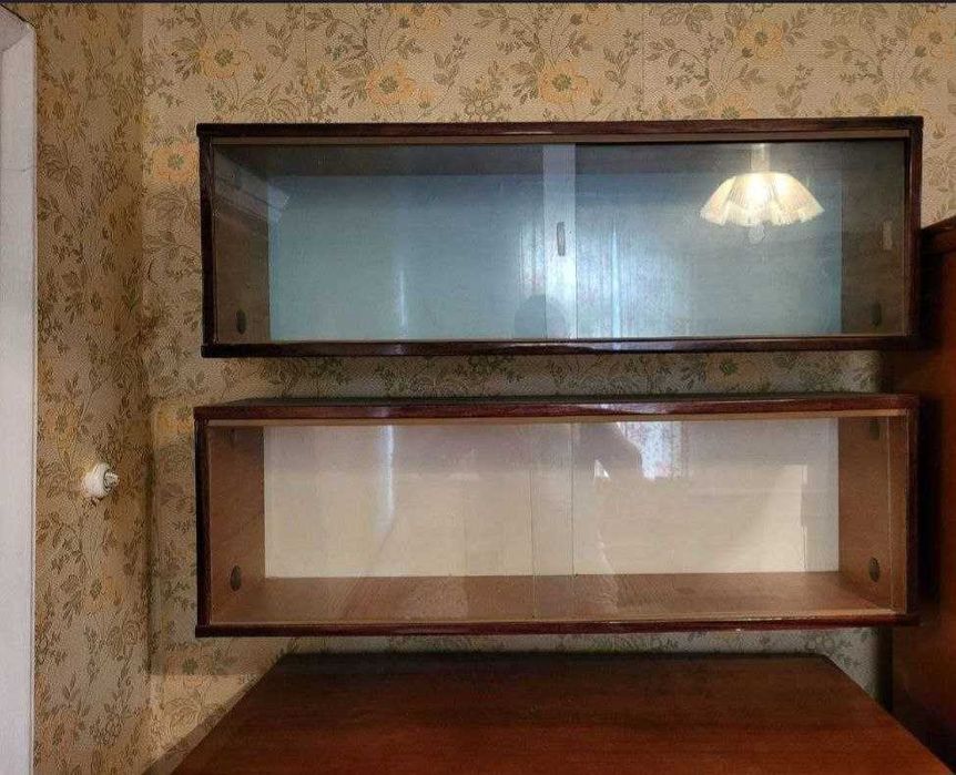 Тумба навісна, полиця настінні