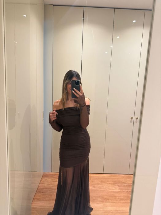 Vestido castanho disponivel nos tamanhos S e M