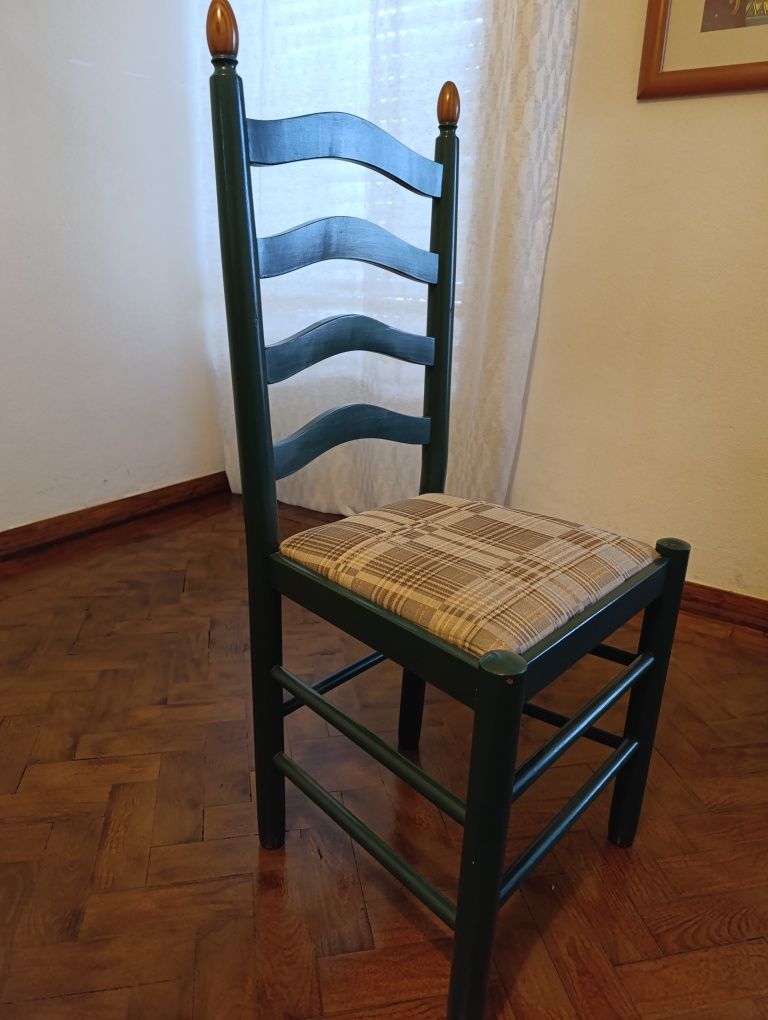 Conjunto Mesa + 4 Cadeiras