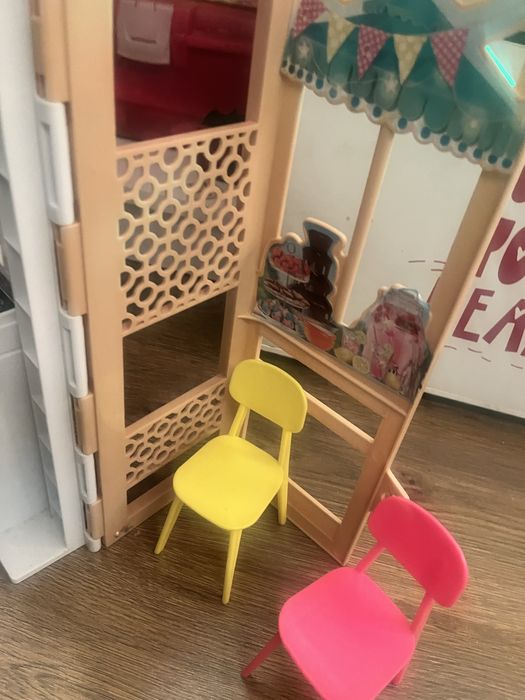 Domek skladany  dla  barbie, lalek