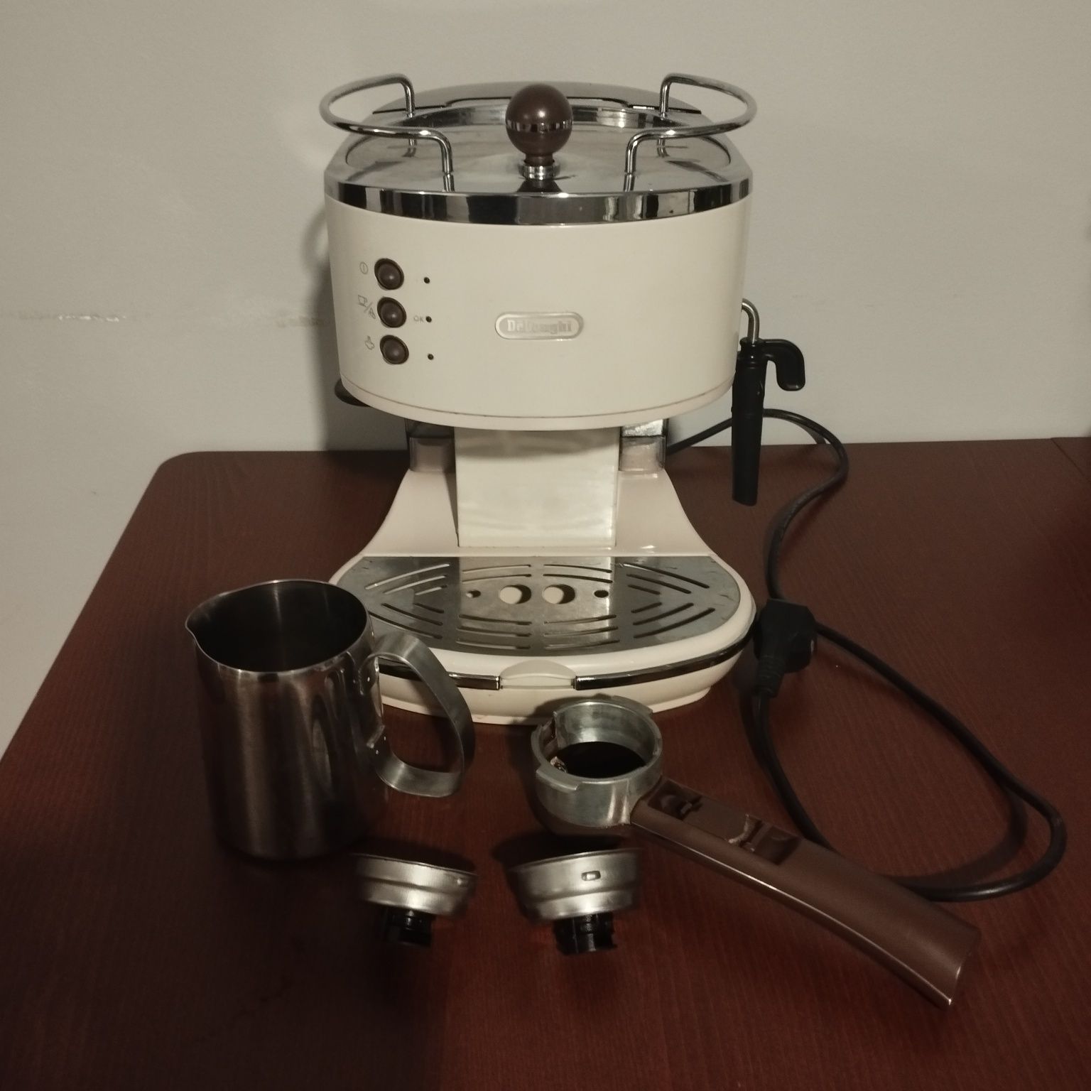 Ekspres DeLonghi