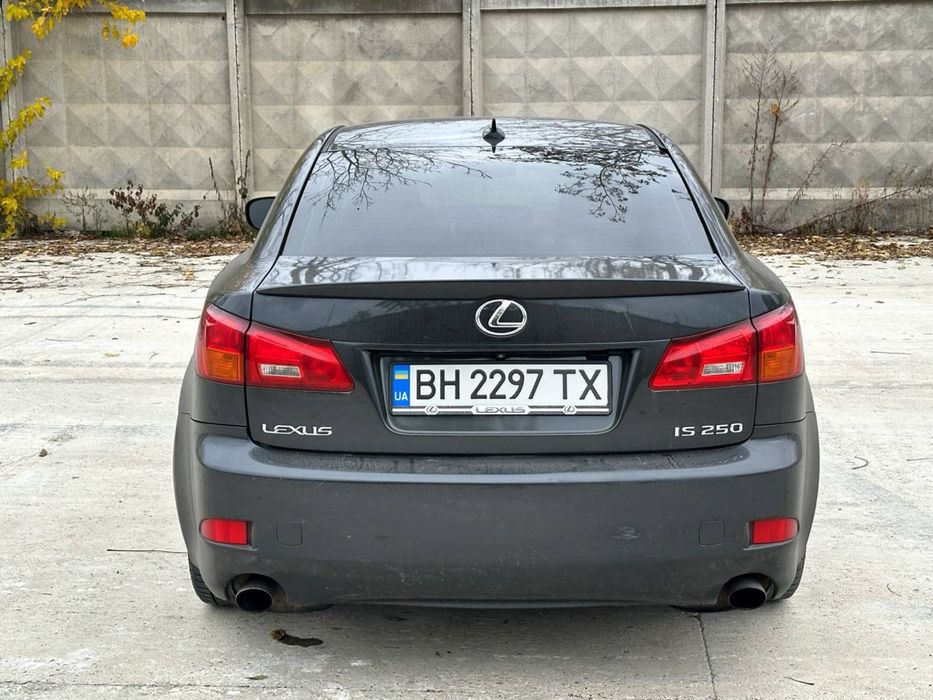 LEXUS IS 2006 В отличном состоянии