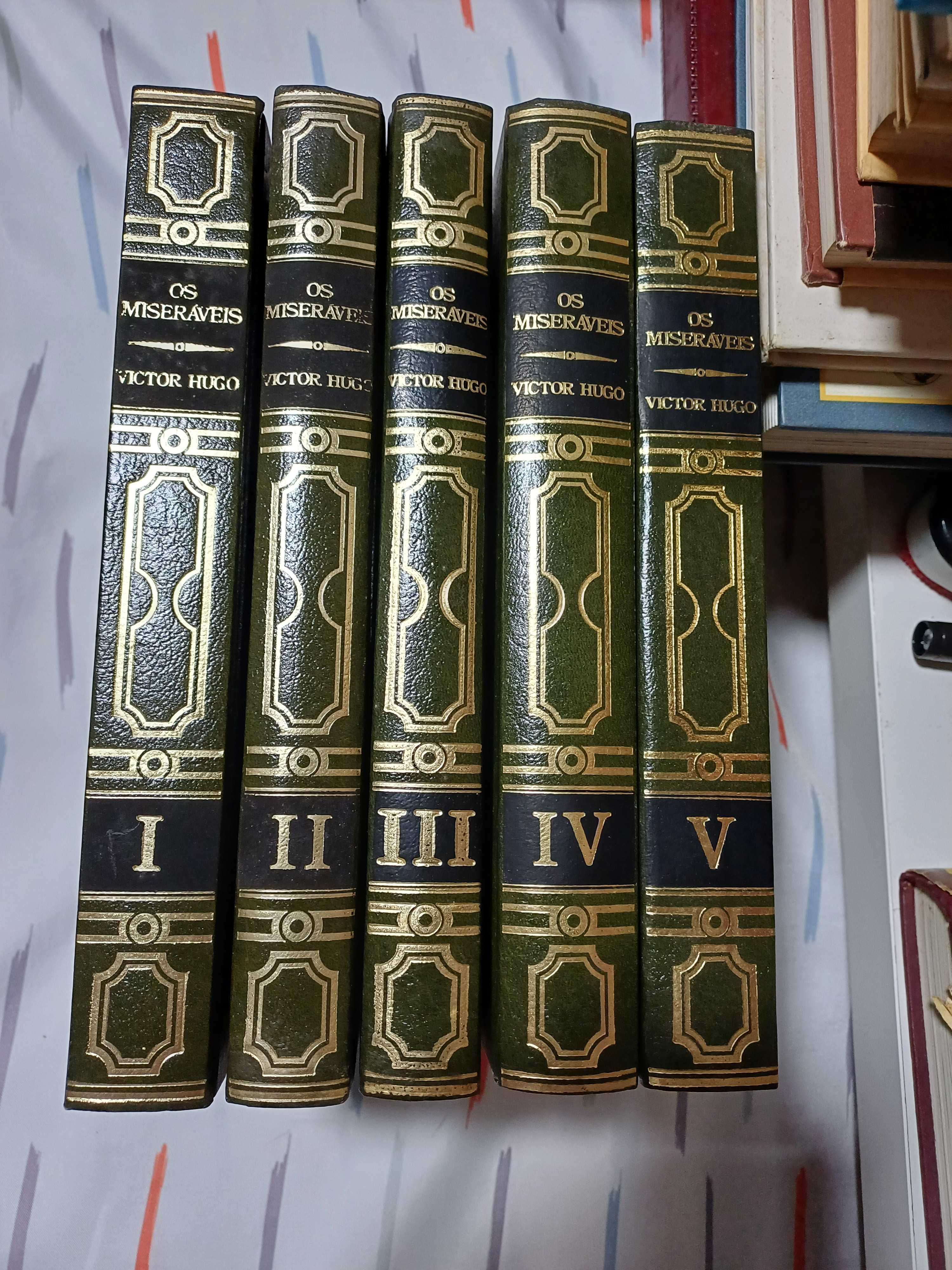 Vitor Hugo - Os Miseráveis 5 volumes