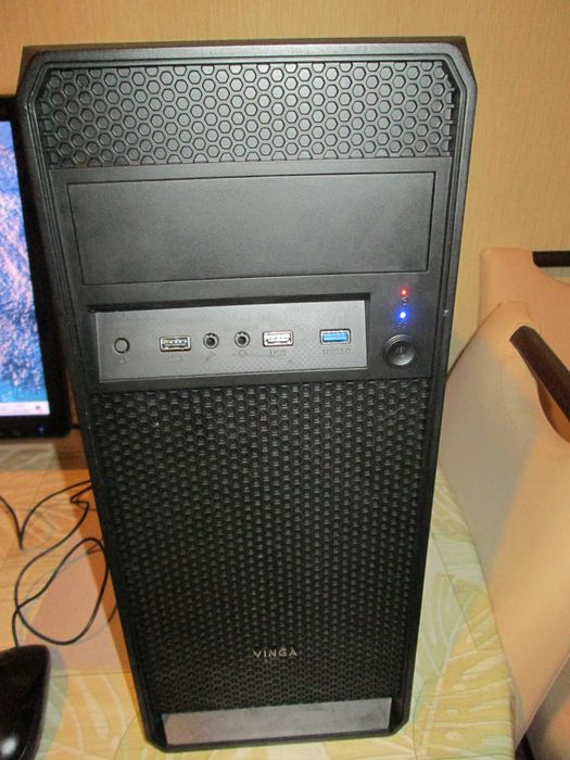 Компьютер с монитором и операционной системой Linux Mint.(самовывоз)