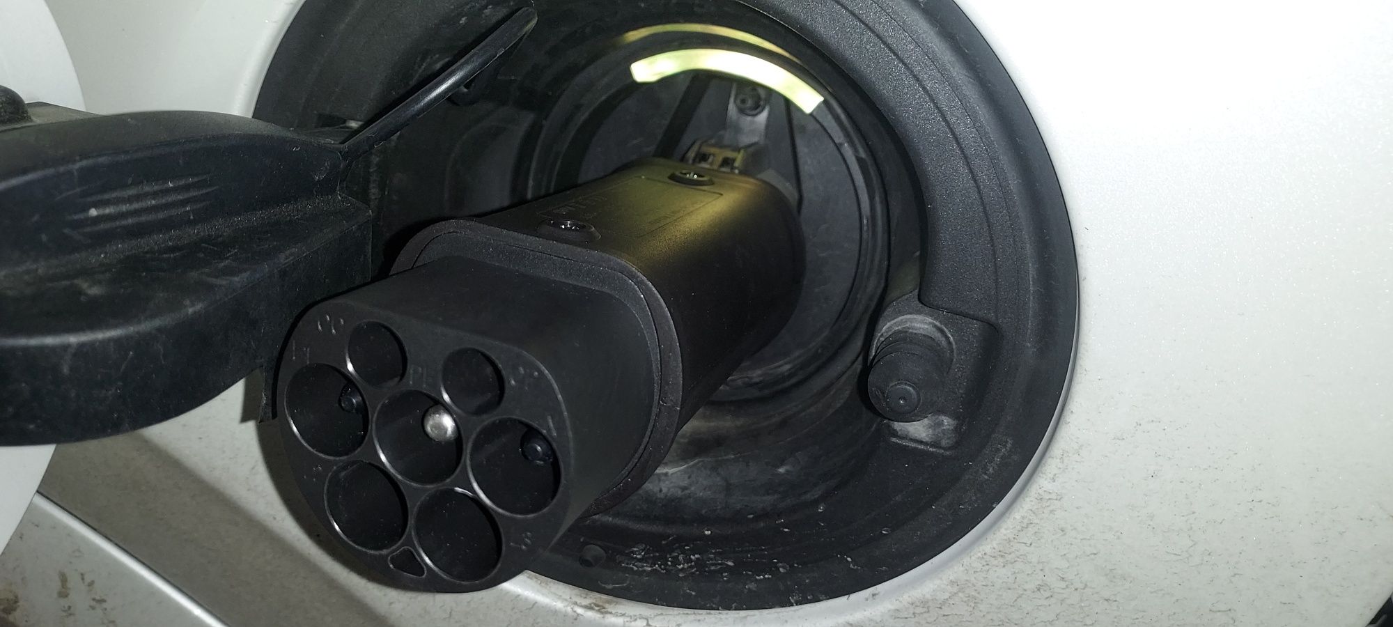 Adapter samochodowy charger ładowarka typ 2 do typ 1