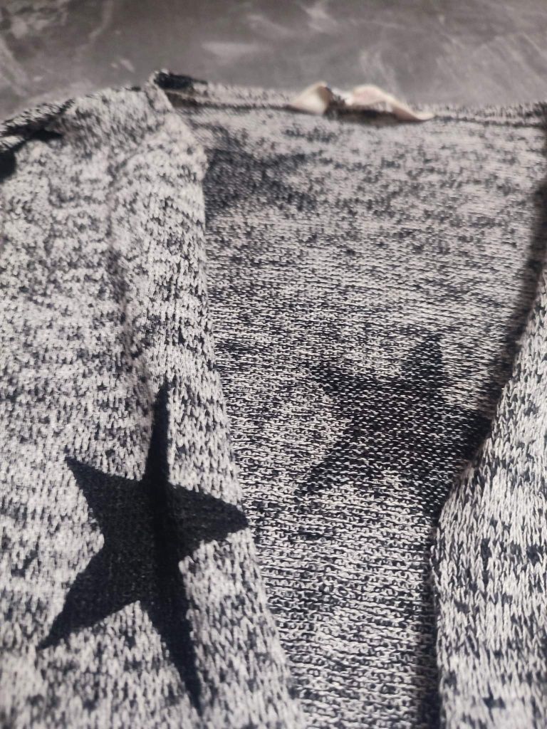 Sweter bez zapinania