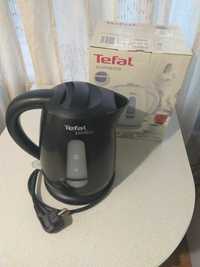 Продам электрочайник Tefal цвет черный