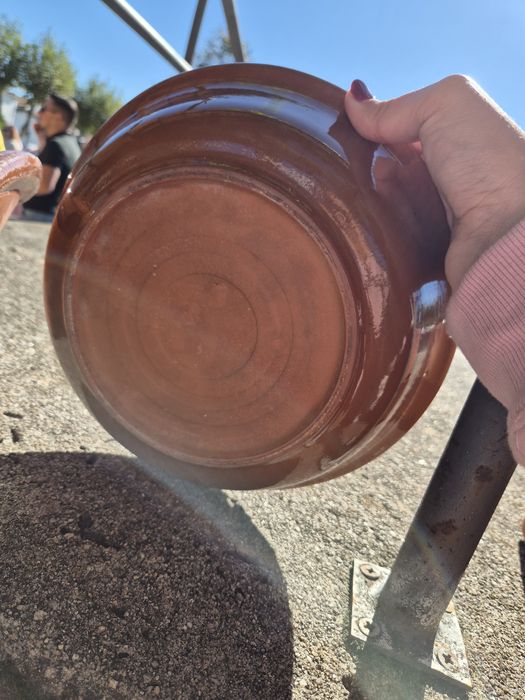 Taças de barro para forno