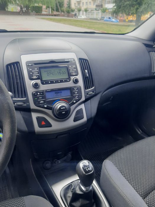 Продам хюндай i30 cw 1.6