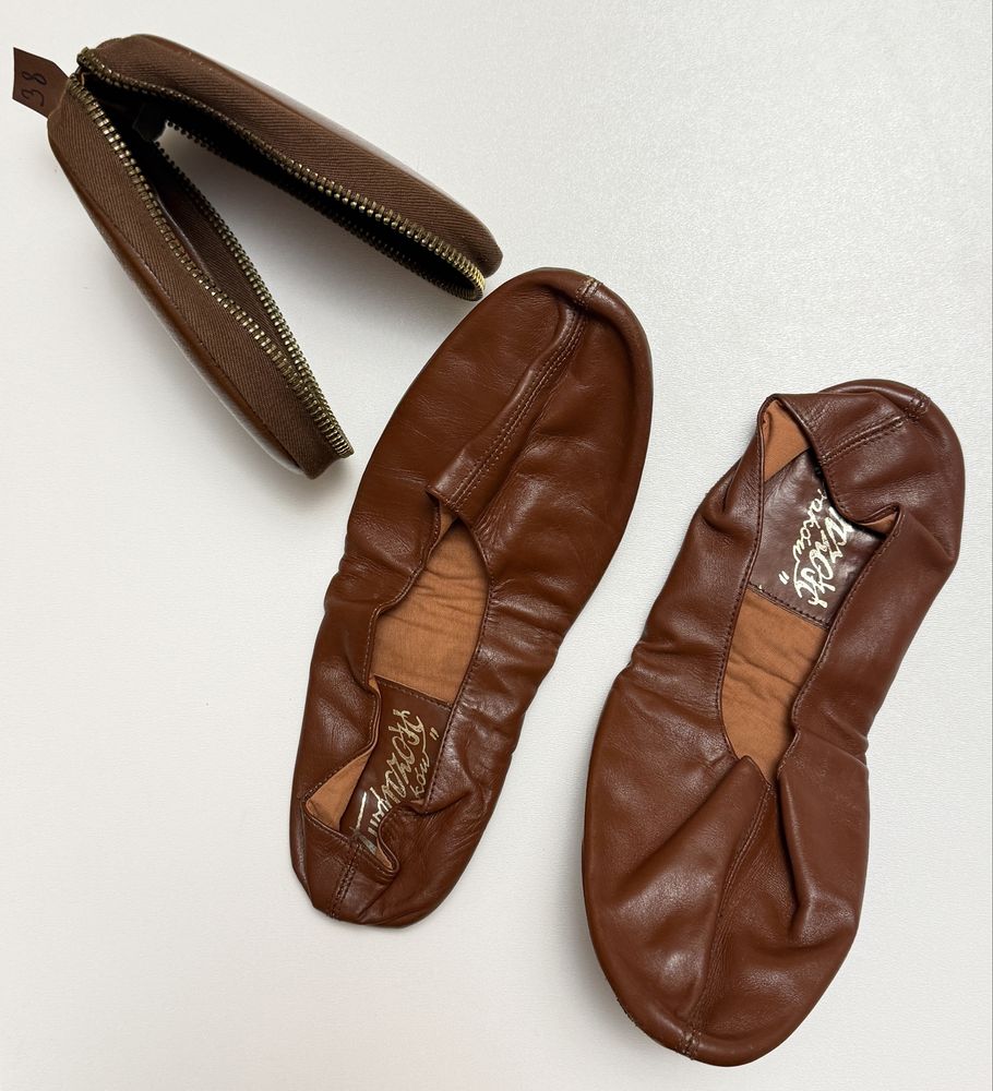 Kapcie baletki skóra retro w etui PRL lata 60 Wytwórczość Kraków r. 38