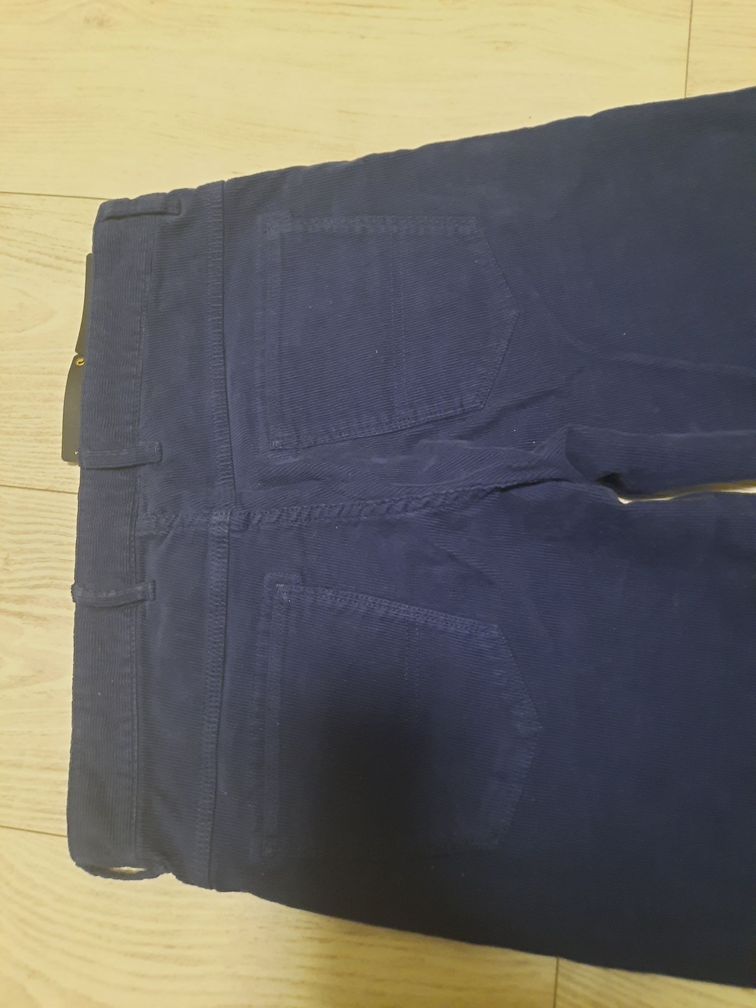 Sztruksy Spodnie meskie Massimo Dutti rozmiar 38