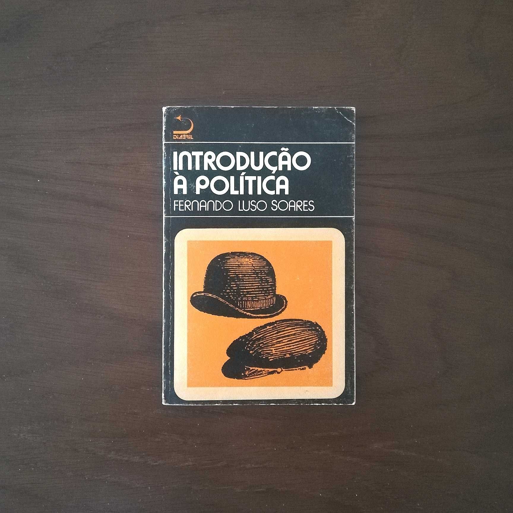 "Introdução à política" Fernando Luso Soares, 1975
