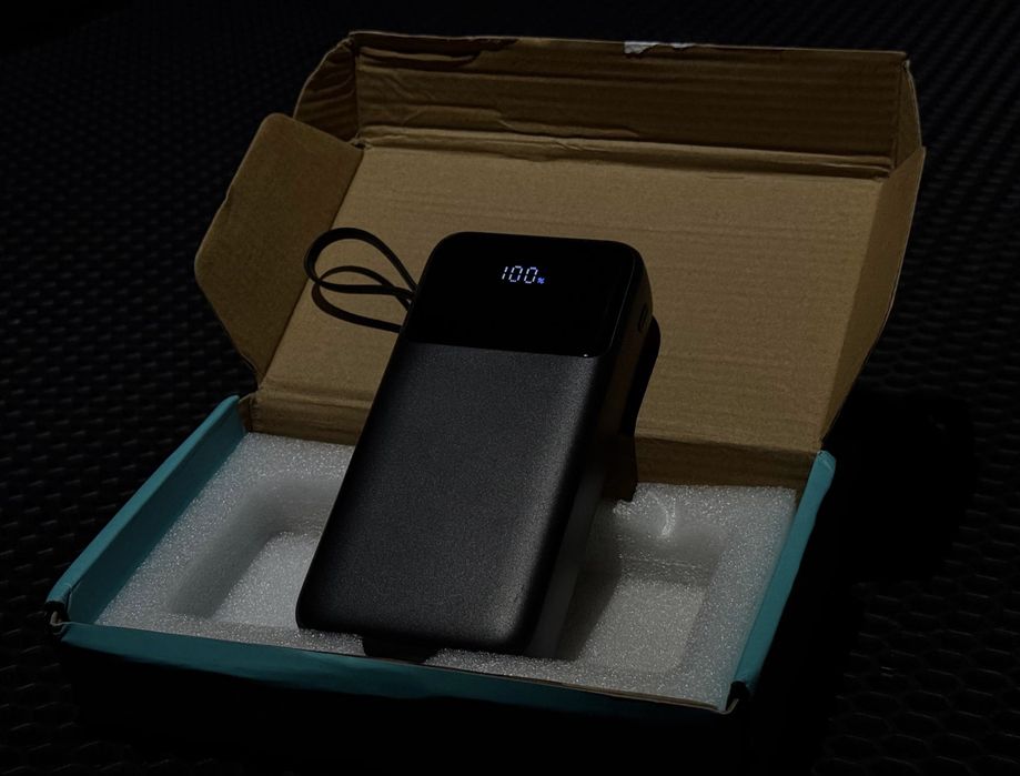 20000mAh Power Bank з LED-дисплеєм батареї.