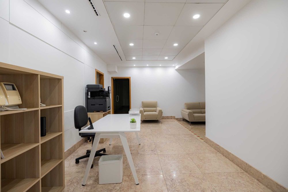 Gabinetes e Espaços de Trabalho – Centro de Ponta Delgada