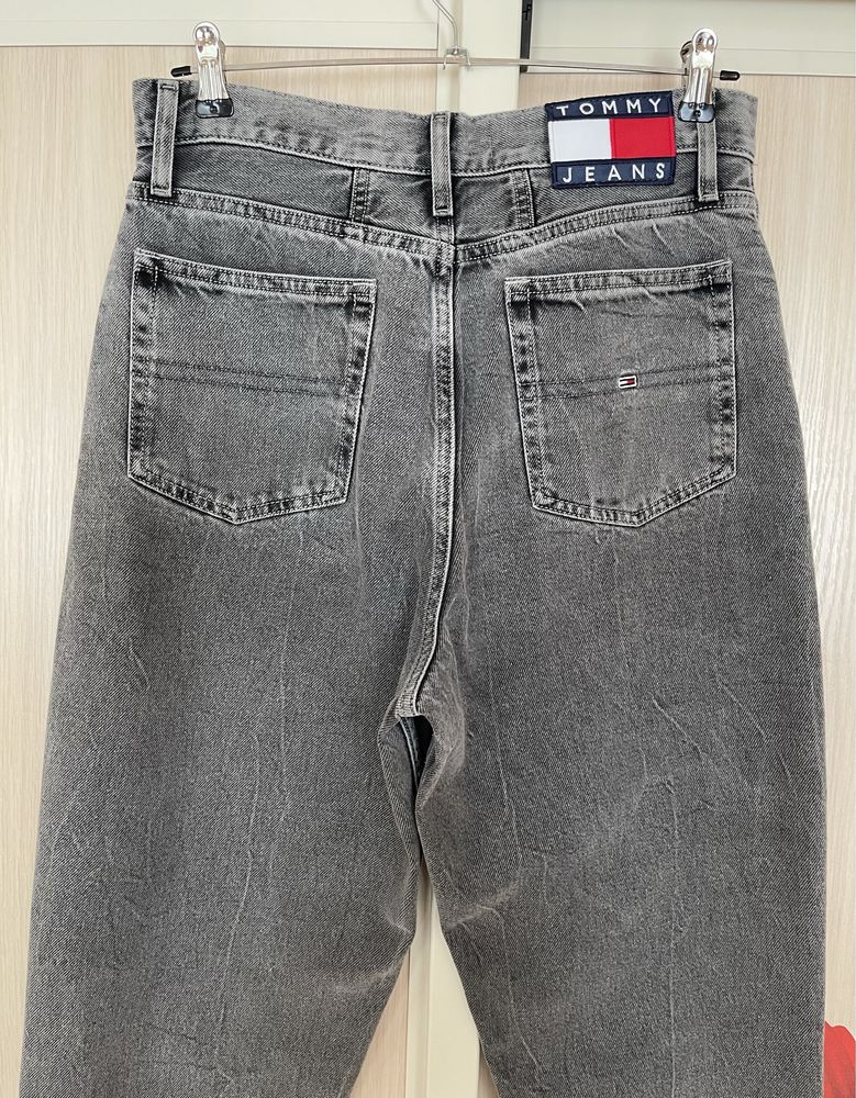 Джинсы Tommy Jeans , Tommy Hilfiger. Размер 27/32. Как новые!