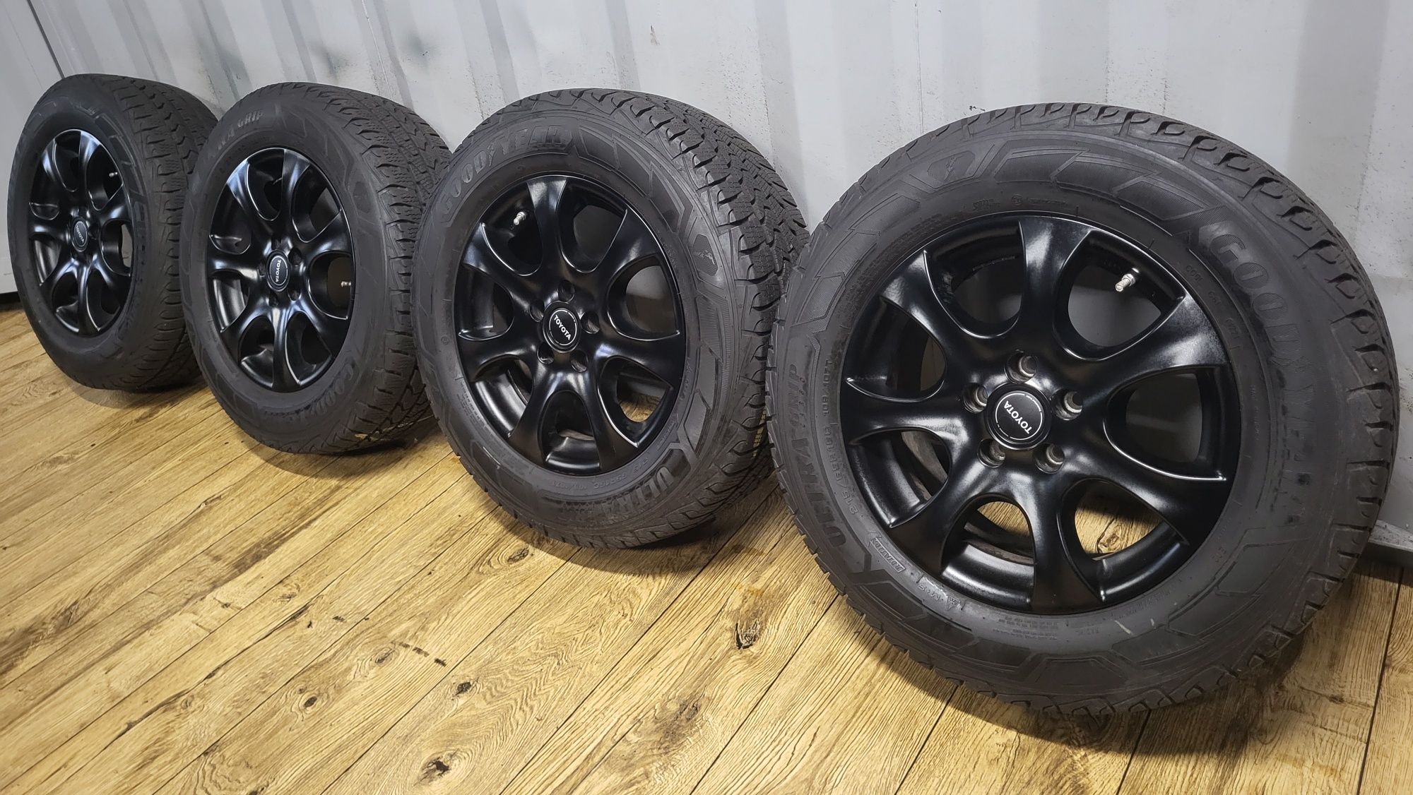 Alufelgi 16" 5x108 z oponami 215/65 R16 C Proace Vivaro C Transit