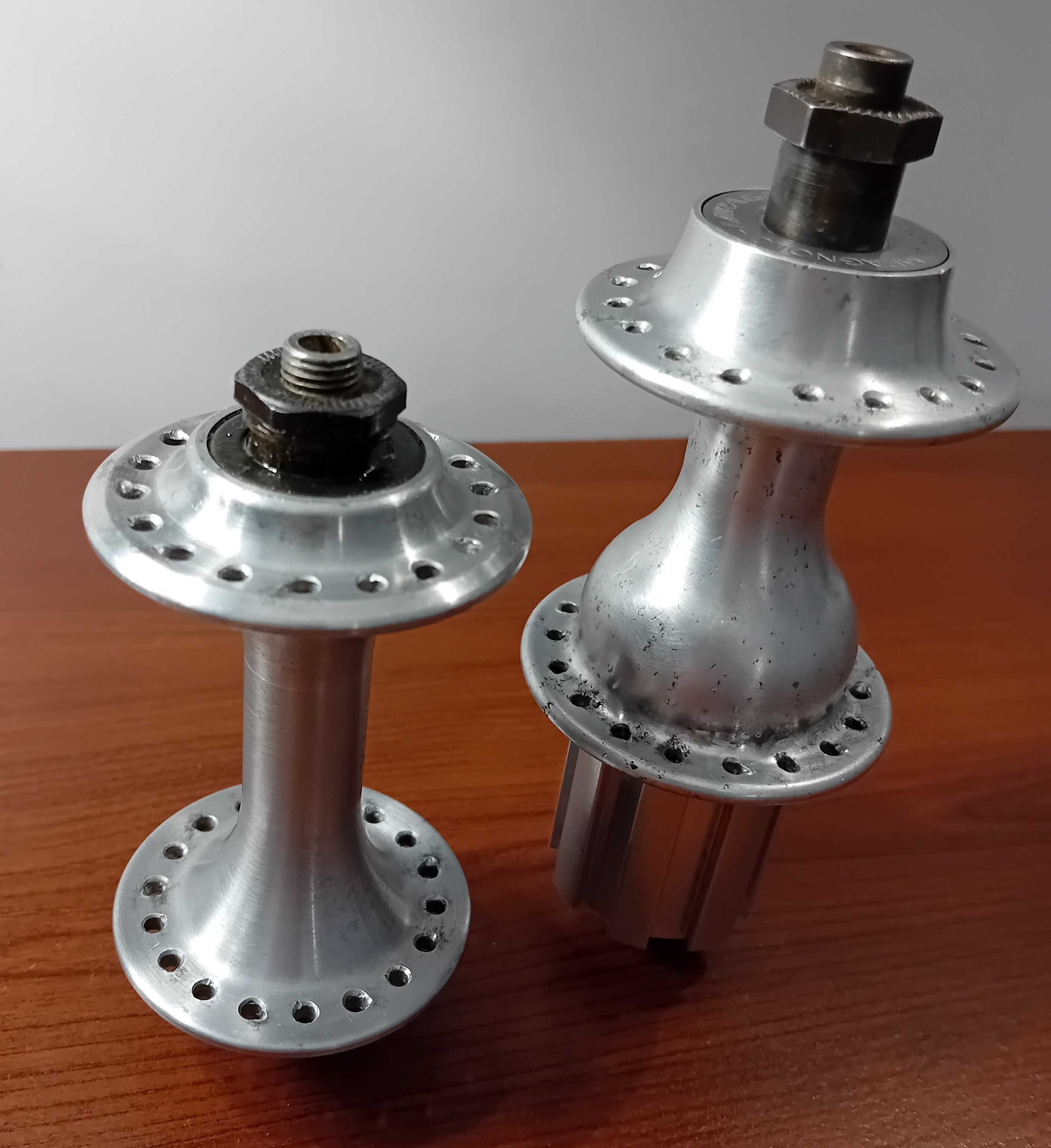 Piasty CAMPAGNOLO MIRAGE komplet przód i tył 36 otworów / retro/.