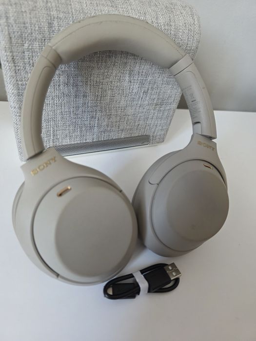 Бездротові навушники Sony WH-1000XM4 – топова якість звуку та ANC