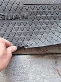 VW Tiguan dywaniki gumowe przód