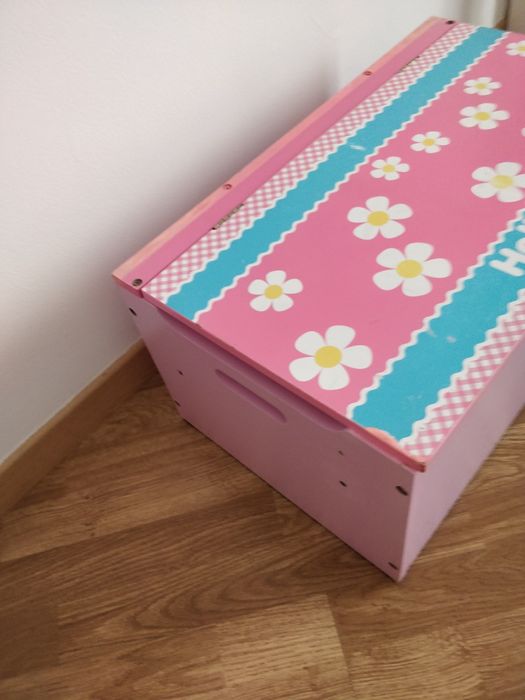 Baú em madeira hello Kitty