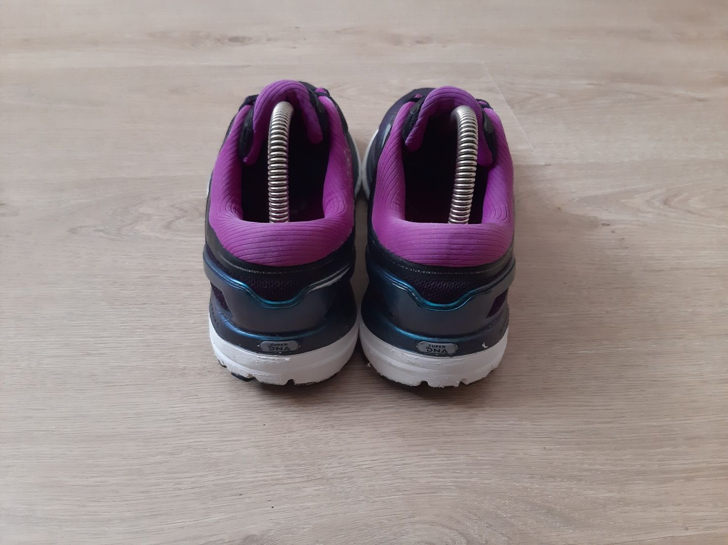 Женские кроссовки Brooks transcend 5 оригинал