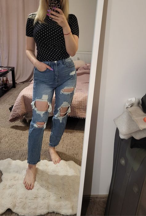 Jeansy z dziurami slim mom  wysoki stan