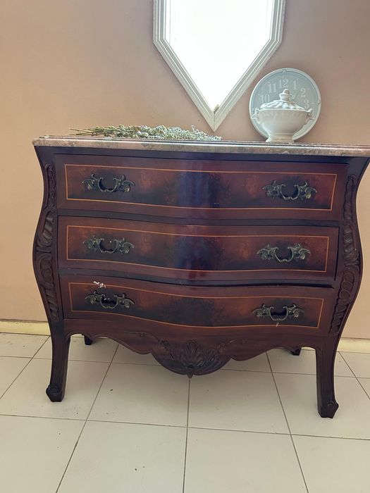 Movel aparador design antigo