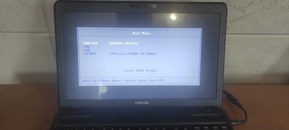 SPRAWNY Laptop Toshiba c660-1m4 i3/4gb/320hdd
Model c660-1m4Toshiba Mo