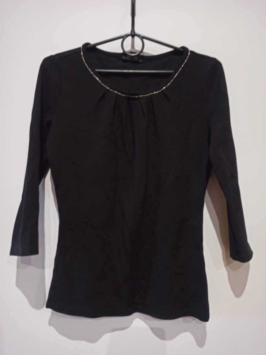 Czarna bluzka elegancka Orsay z marszczeniem z łańcuszkiem