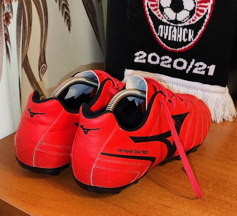 Кожаные Бутсы / сороконожки mizuno 41р 26.5
