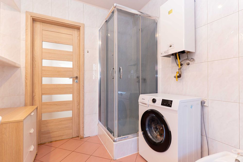 Do wynajęcia dwupokojowe mieszkanie ( 4 pokoje, balkon, Stare Miasto)