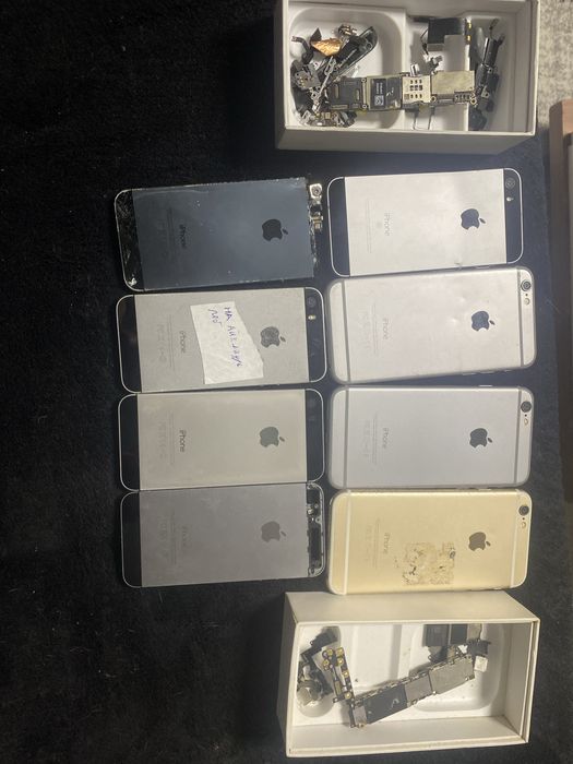 Iphone на запчасті