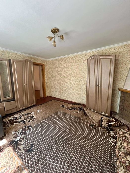 Половина будинку в центрі по вул. Старогончарній