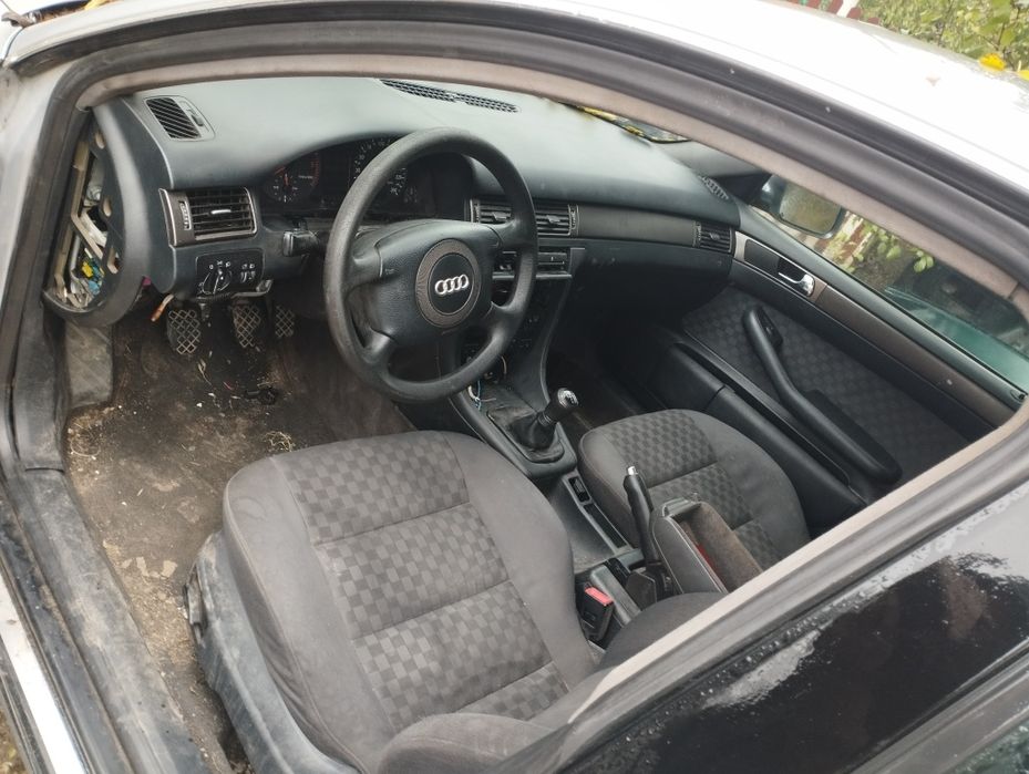 Ауді А6 С5 по запчастинах