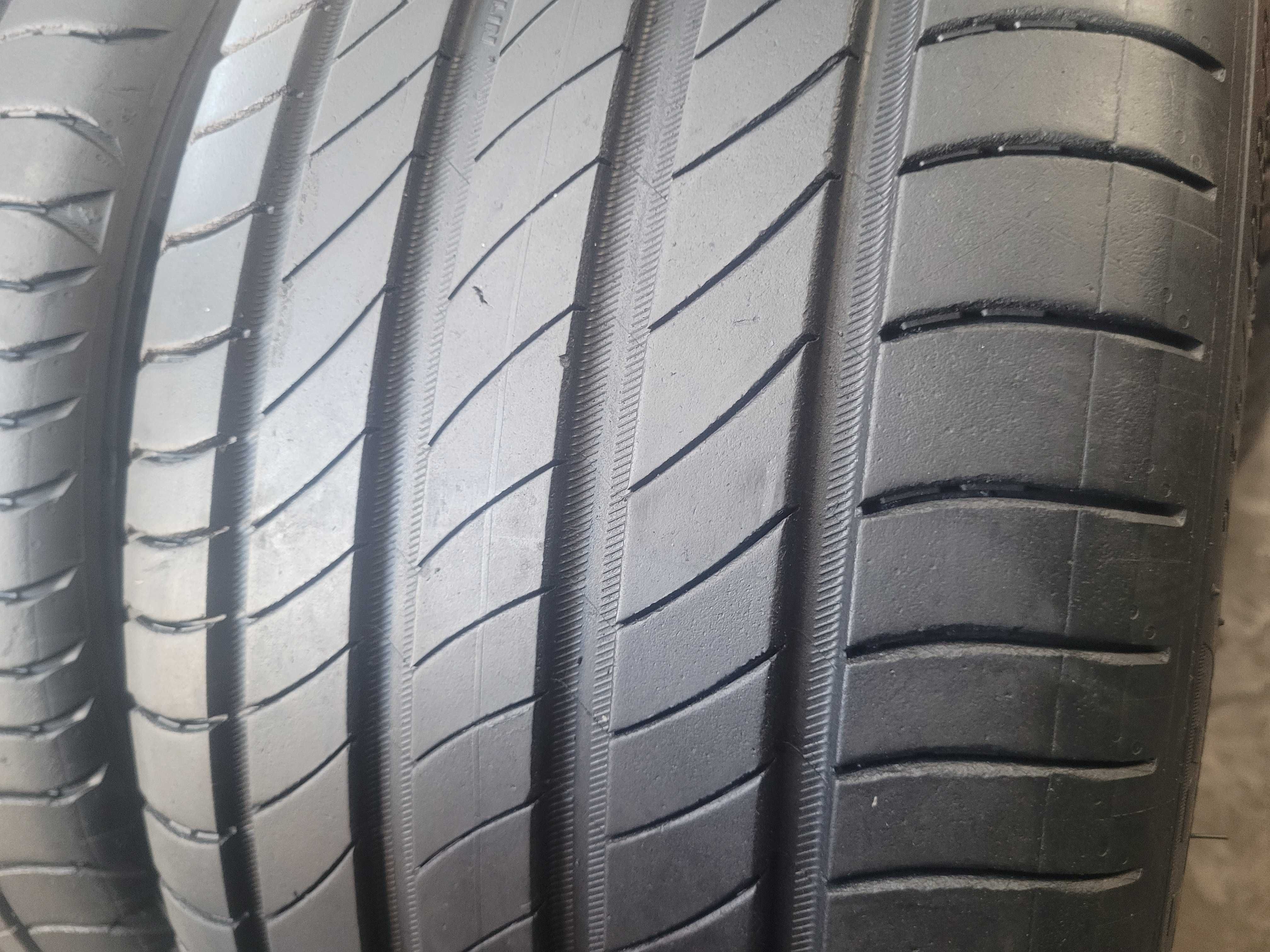 235 40 R 19 Michelin