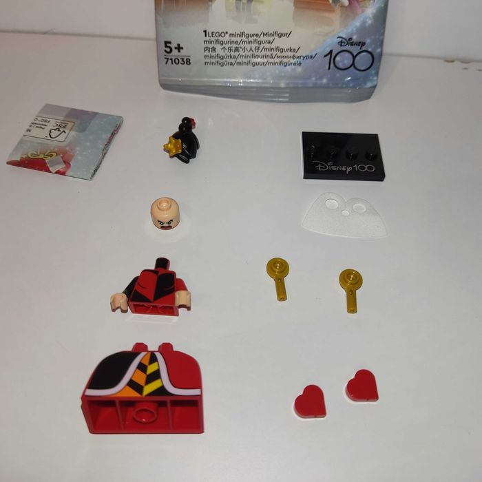Minifigurka LEGO Disney 100 - Queen of Hearts / coldis100-7