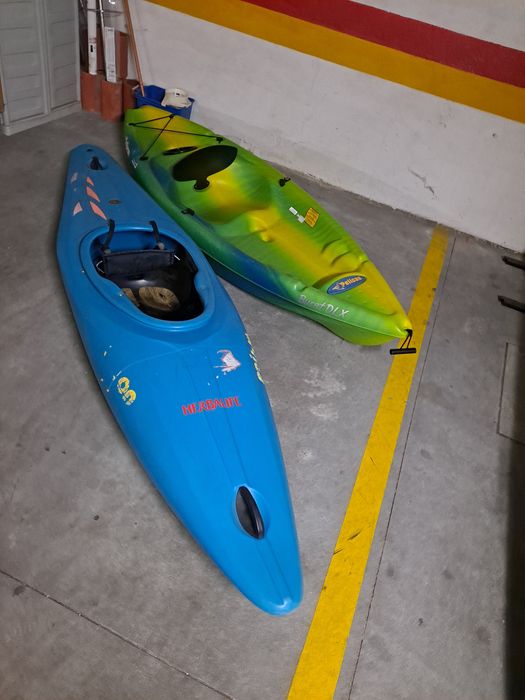 Kayak de um lugar com 2,40 rígido (É o azul)