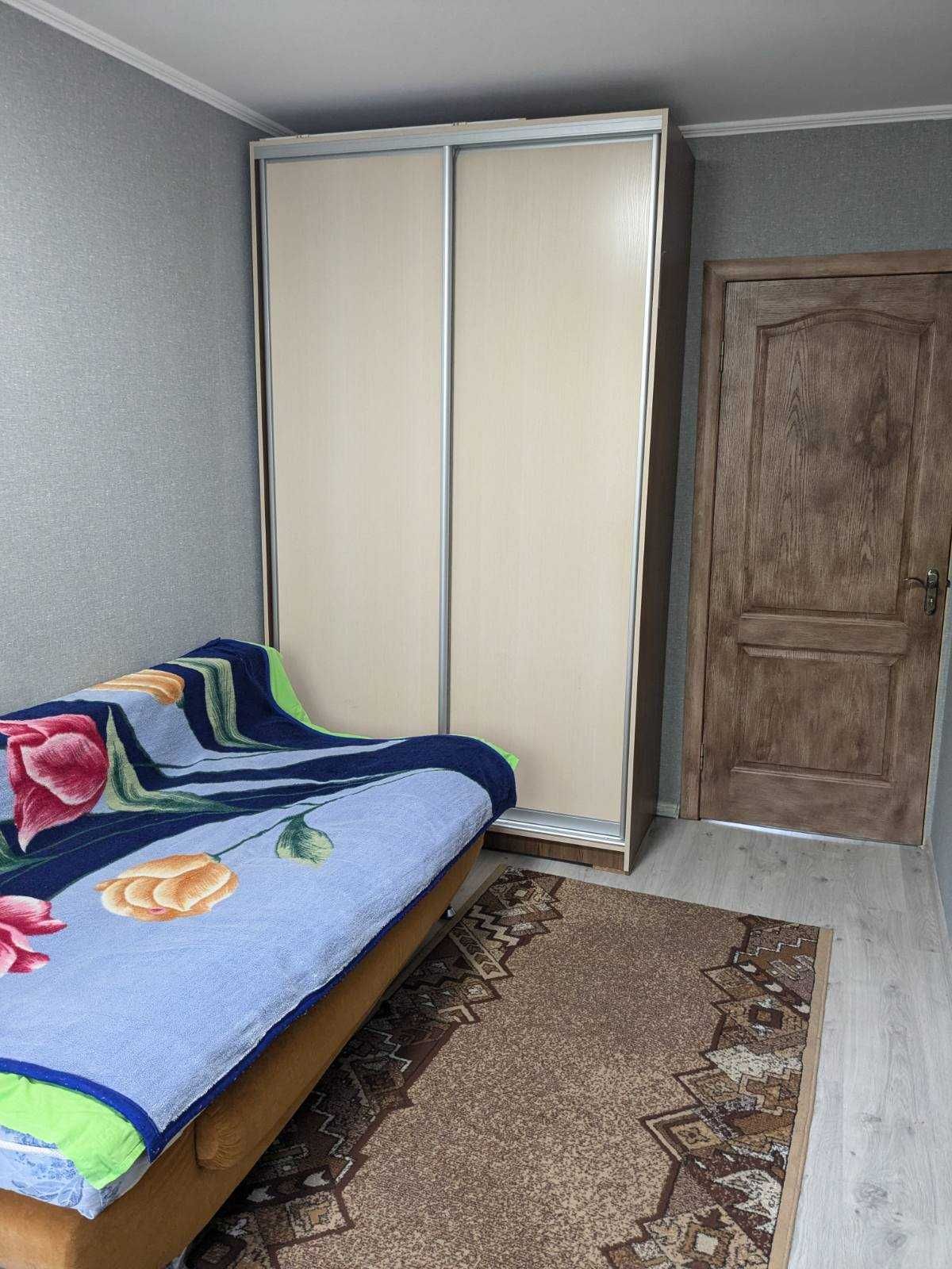 Продаю отличную  3 к\кв  3\5   с мебелью и техникой на ул. Южная