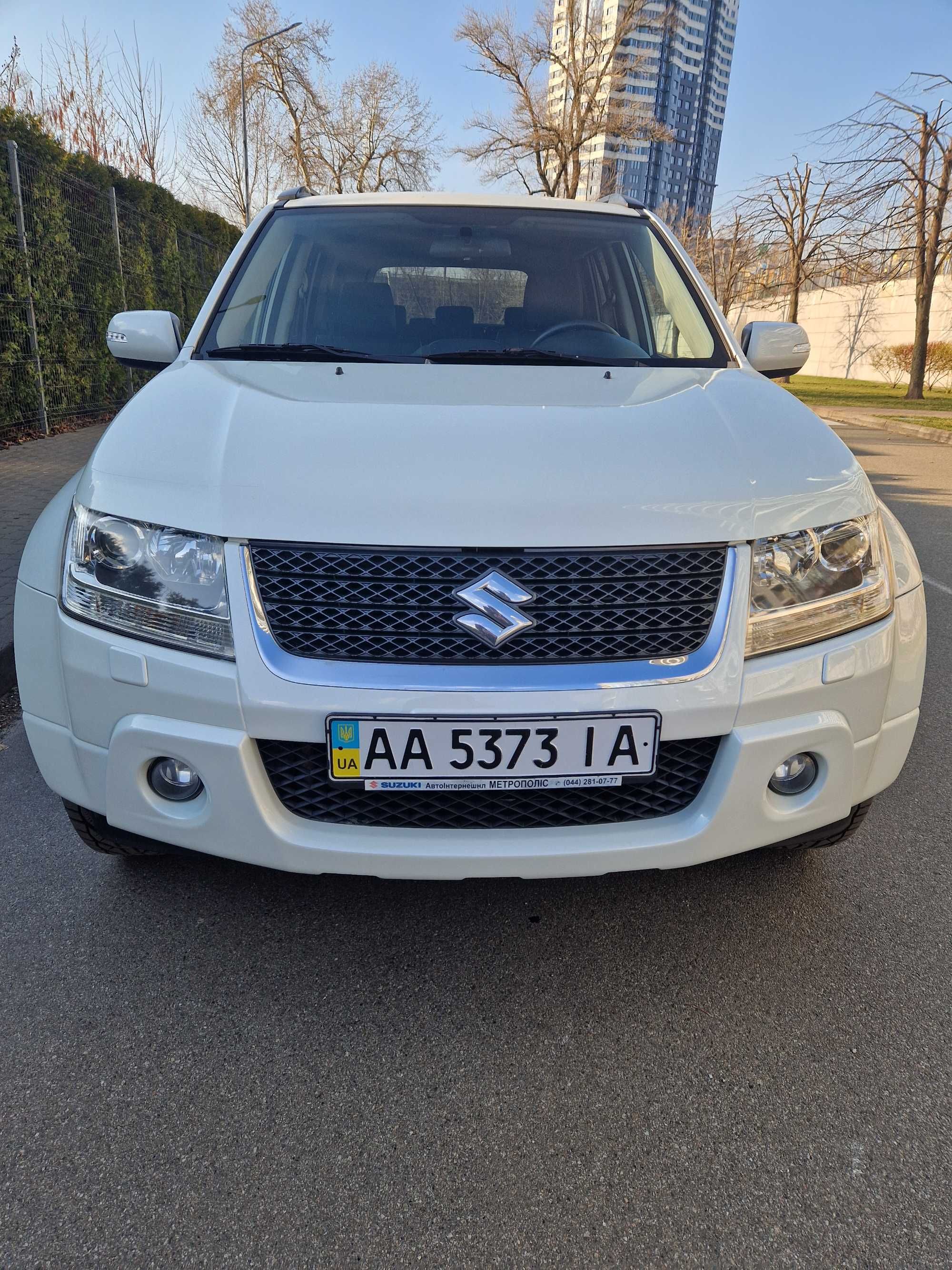 Suzuki Grand Vitara 2.4 2008 автомат