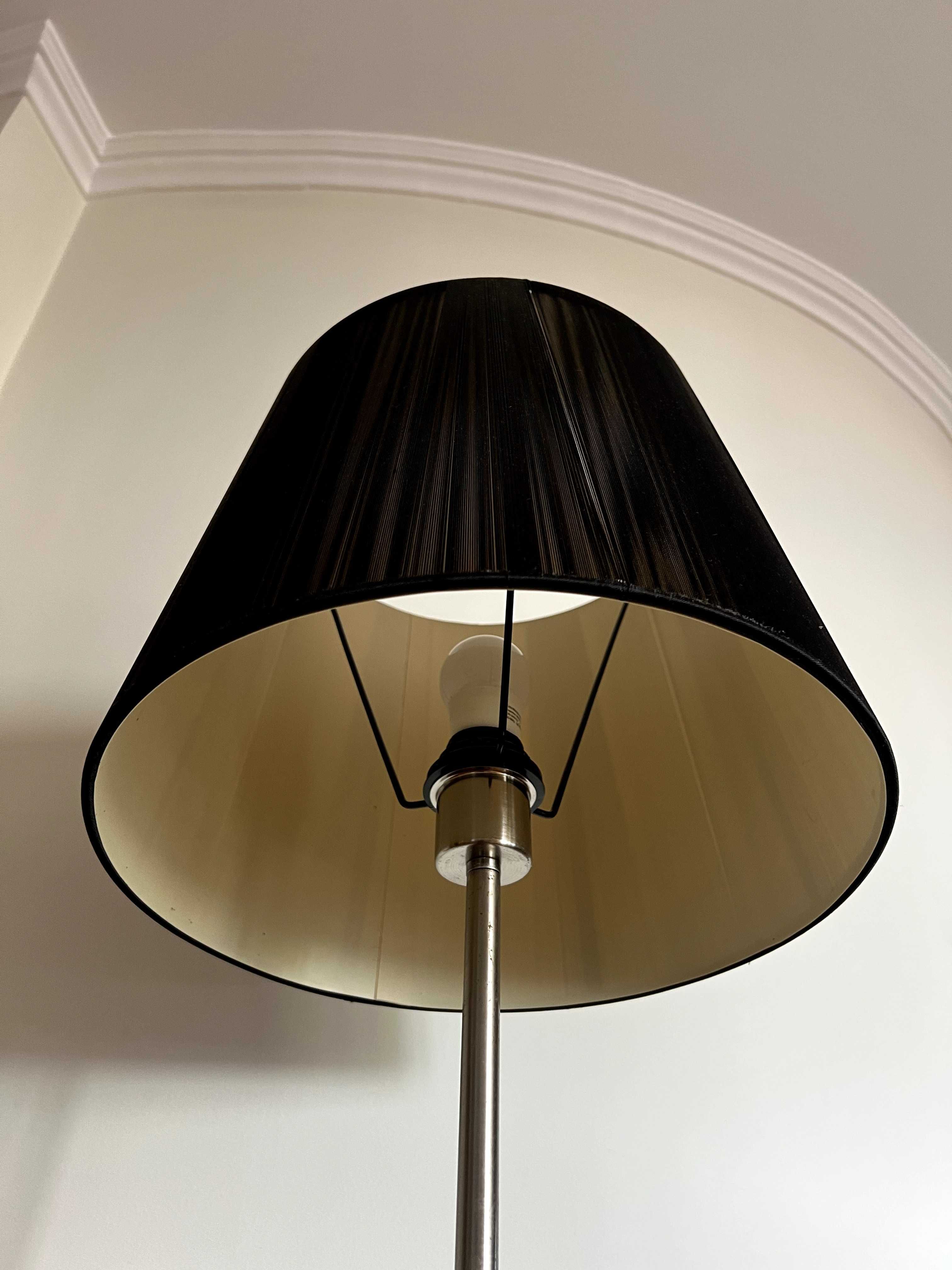 Candeeiro de sala preto