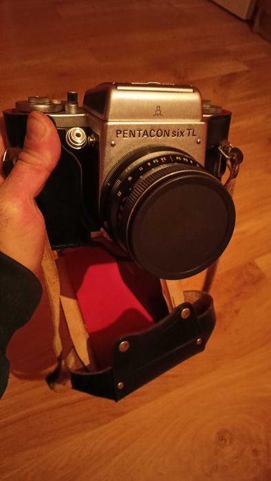 Aparat PENTACON six