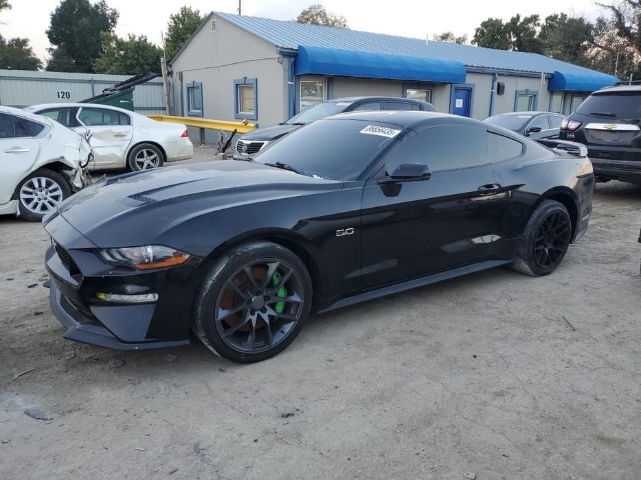 Ford Mustang Piękny kolor, niski przebieg