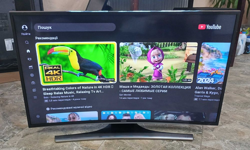 Телевізор Samsung UE40JU6550U 4K Ultra HD Smart TV Wi-Fi  вигнутий бв