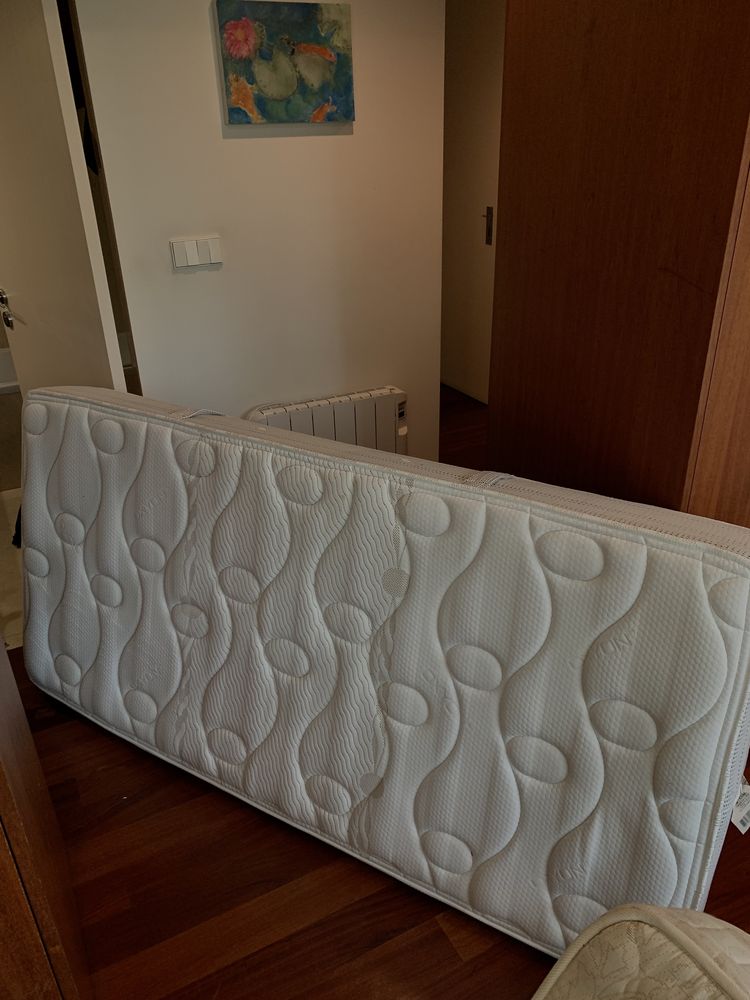 Cama solteiro dupla +2 colchoes