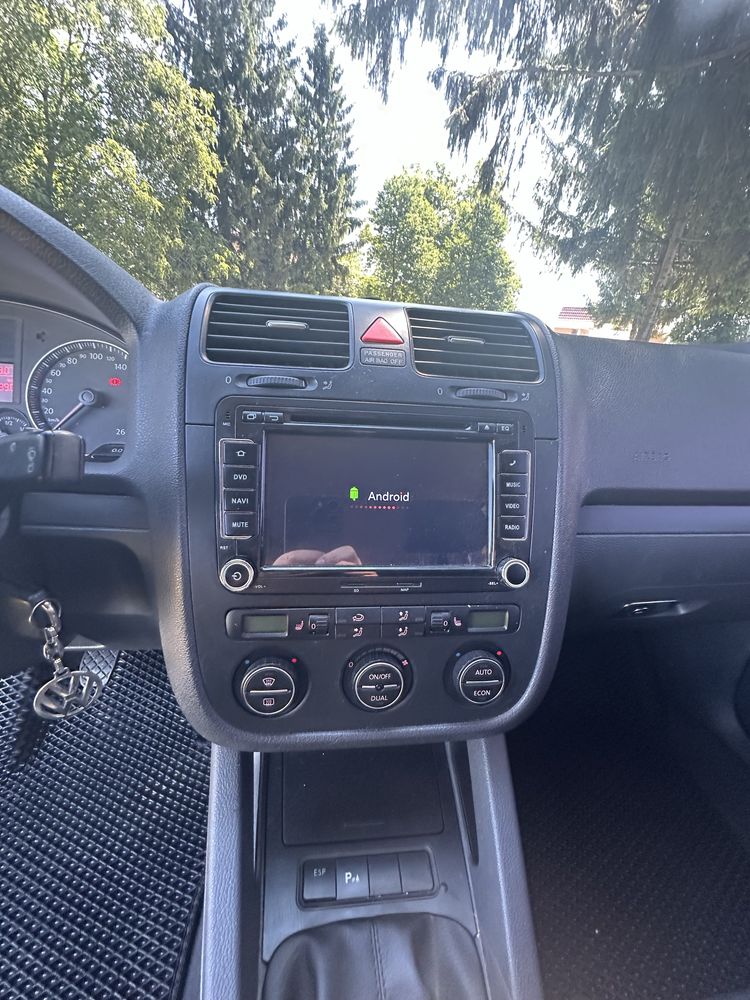 VOLKSWAGEN Golf 5, 1.6 газ/бензин