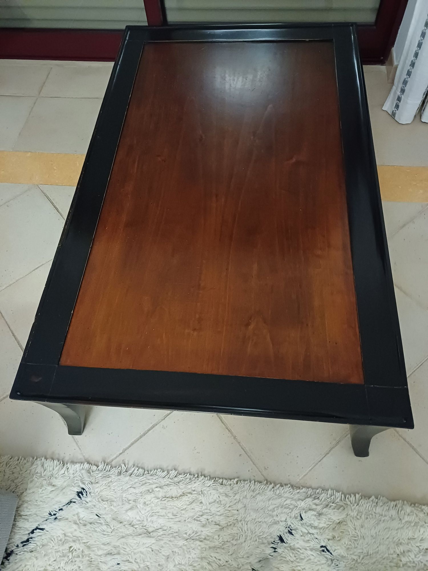 Mesa centro usada mas em muito bom estado