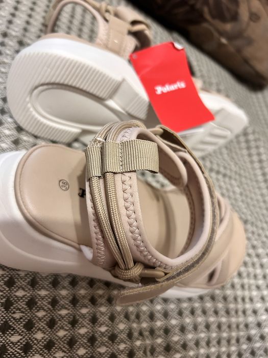 Босоножки новые.