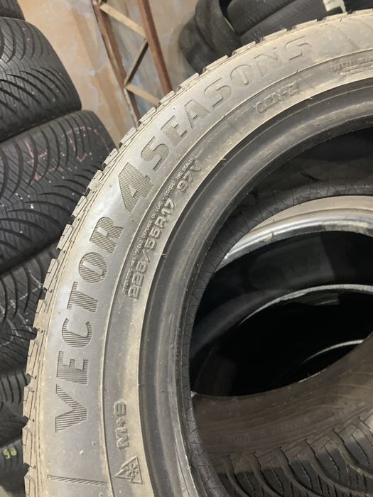 шини б/у всесезонні 225/55 R17 Goodyear Vector 4Seasons Gen-2