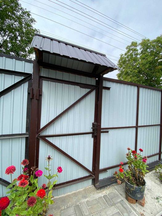 Продам новый дом капитальный ремонт 140м2